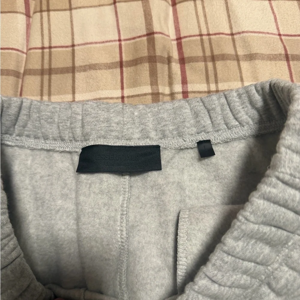 Essentials Sweatpants - Picture 6 of 11
